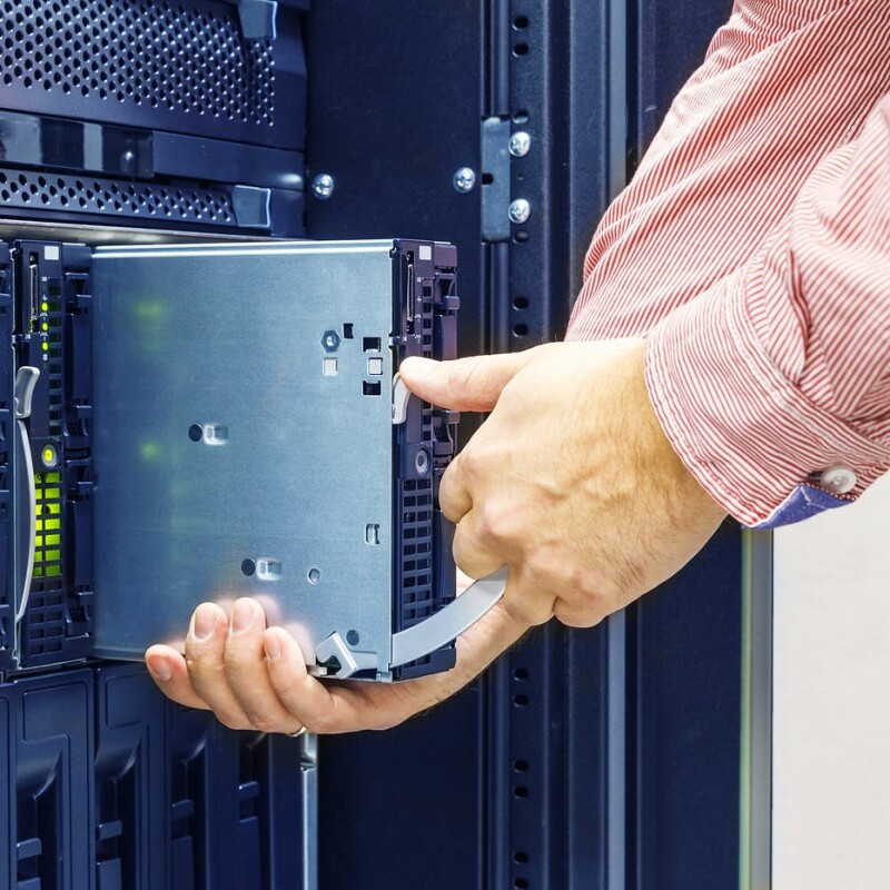 Niyə Serverə sahib olmalıyıq?